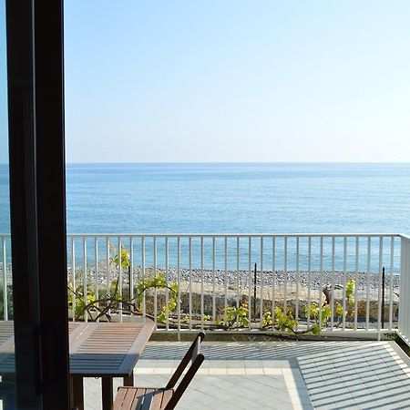 Riva Beach Apartment Riva Ligure Eksteriør bilde
