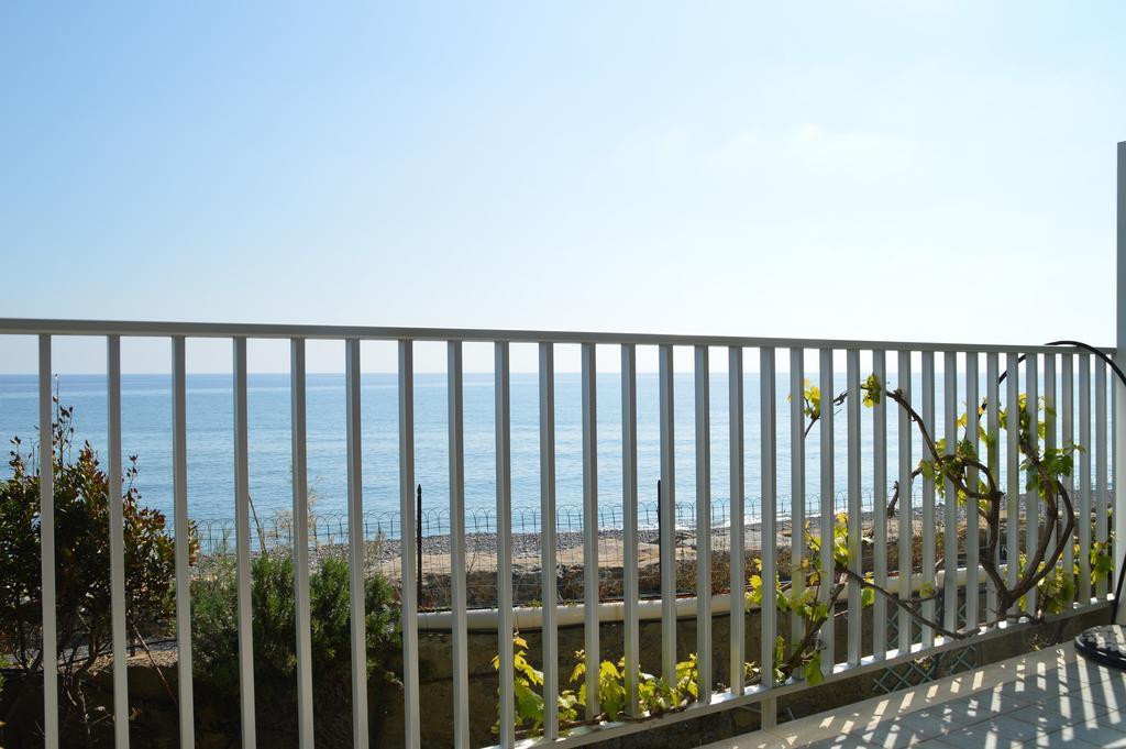 Riva Beach Apartment Riva Ligure Eksteriør bilde