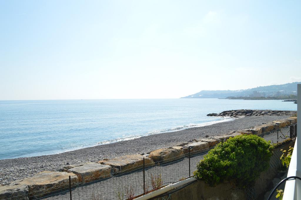 Riva Beach Apartment Riva Ligure Eksteriør bilde