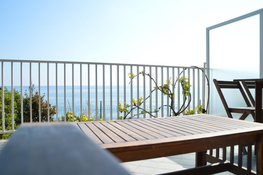 Riva Beach Apartment Riva Ligure Eksteriør bilde