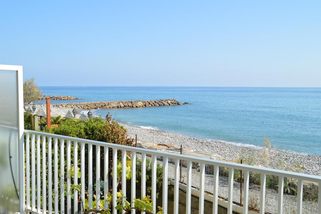 Riva Beach Apartment Riva Ligure Eksteriør bilde